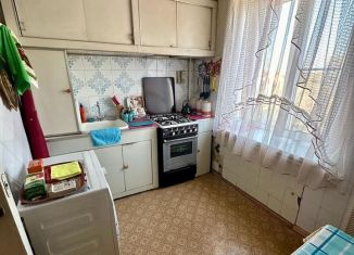 Продается 3-комнатная квартира, 57 м2, Азов, Севастопольская улица, 27