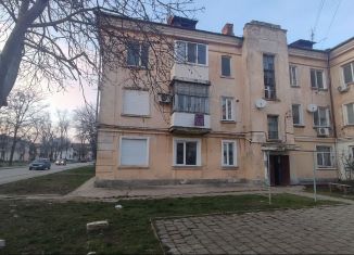 Продаю 2-ком. квартиру, 40.6 м2, Керчь, улица Казакова, 47