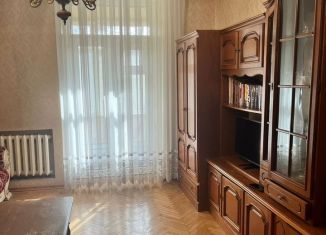 Продается трехкомнатная квартира, 80 м2, Владикавказ, улица Ленина, 19