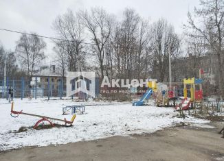 Продам двухкомнатную квартиру, 74 м2, Иваново, улица Суворова, 9А