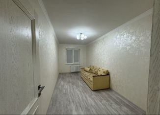 Сдаю 2-ком. квартиру, 59 м2, Кабардино-Балкариия, улица Осипенко, 24