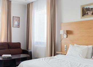 Сдаю 2-ком. квартиру, 90 м2, Томск, улица Белинского, 18