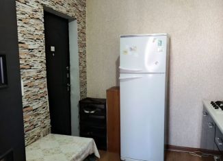 Сдается 2-ком. квартира, 35 м2, Дагестан, улица Азиза Алиева, 3