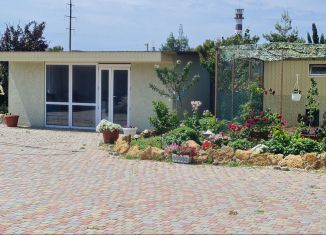 Сдаю в аренду комнату, 18 м2, поселок городского типа Заозерное, Молодёжная улица, 11