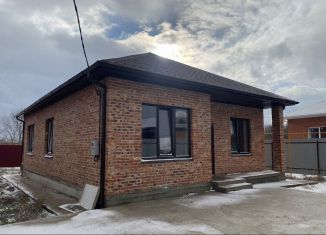 Продаю дом, 100 м2, село Чалтырь, улица Абовяна, 58