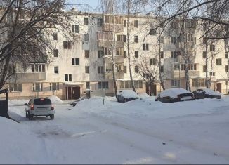 Двухкомнатная квартира на продажу, 44 м2, Набережные Челны, улица Е.Н. Батенчука, 10