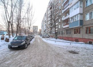 Продается трехкомнатная квартира, 60 м2, Алтайский край, улица Шукшина, 1