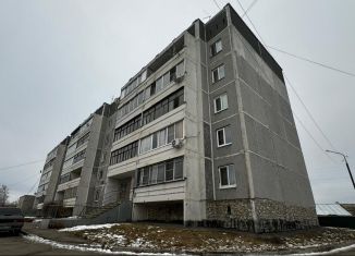 Трехкомнатная квартира на продажу, 62.7 м2, Каменск-Уральский, улица 2-й Пятилетки, 2Б