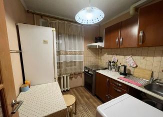 Сдам в аренду 2-ком. квартиру, 45 м2, Москва, улица Архитектора Власова, 9к3, метро Новые Черёмушки