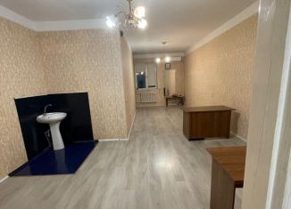 Сдам в аренду офис, 65 м2, Махачкала, улица Дахадаева, 46, Советский внутригородской район