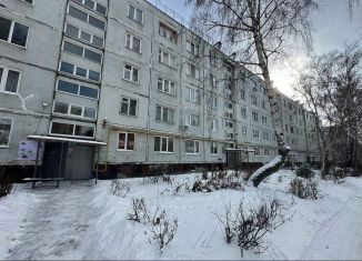 Продажа 2-комнатной квартиры, 50 м2, Ульяновск, улица Робеспьера, 120