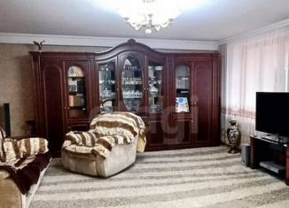 Продажа 4-комнатной квартиры, 120 м2, село Михайловское, улица Строителей, 1