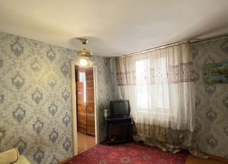 Продается 2-ком. квартира, 30.8 м2, Абакан, Аскизская улица, 53