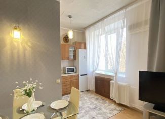 Аренда 3-комнатной квартиры, 76 м2, Екатеринбург, улица Культуры, 15