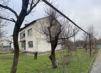 Продаю 4-комнатную квартиру, 94.8 м2, Крым, Крымская улица, 6