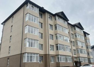 Продается однокомнатная квартира, 37.4 м2, Нальчик, улица Мовсисяна, 9