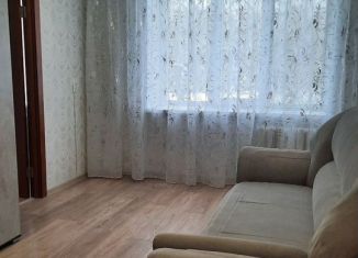 Сдам 4-ком. квартиру, 62 м2, Ульяновск, улица Артёма, 24