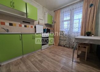 Продам 3-ком. квартиру, 66.6 м2, Йошкар-Ола, улица Баумана, 28, Октябрьский микрорайон