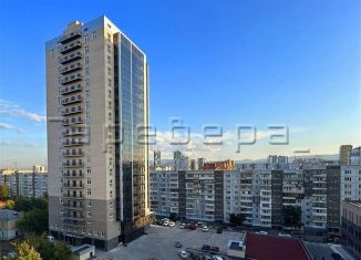 Продам 3-ком. квартиру, 113 м2, Красноярск, улица Ладо Кецховели, 36, Железнодорожный район