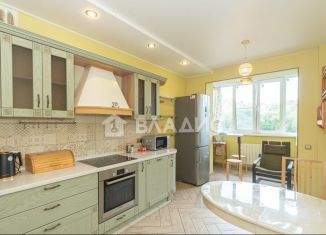 Продам 3-ком. квартиру, 89 м2, Владимир, Университетская улица, Ленинский район