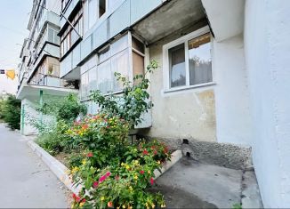 Продам 1-ком. квартиру, 43 м2, Севастополь, Каштановая улица, 3