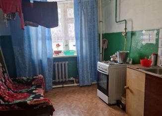 Продается трехкомнатная квартира, 54.9 м2, посёлок городского типа Рудничный, улица Орджоникидзе, 27