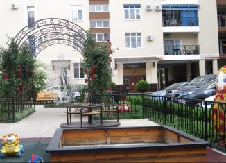 3-комнатная квартира на продажу, 81.5 м2, Евпатория, улица Полупанова, 27А, ЖК Аквамарин