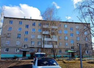 Сдается в аренду 3-комнатная квартира, 58 м2, Острогожск, улица Мира, 19