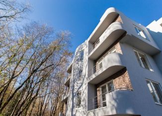 Продажа трехкомнатной квартиры, 90 м2, посёлок городского типа Дагомыс, Батумское шоссе, 30к8