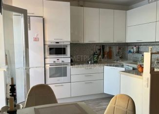 Продаю 3-комнатную квартиру, 70.2 м2, Тюмень, улица Бакинских Комиссаров, 3, ЖК Жуков