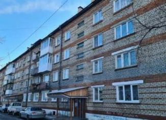 Продается 2-комнатная квартира, 43.3 м2, Слюдянка, улица Бабушкина, 11