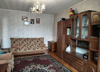 Продам 4-комнатную квартиру, 70 м2, Балашов, улица Менделеева, 4А