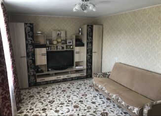 Продаю 2-ком. квартиру, 53 м2, посёлок городского типа Новоозёрное, Парковая улица, 2