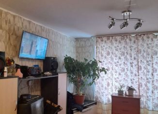 Продам комнату, 18 м2, Карпинск, улица Мира, 64