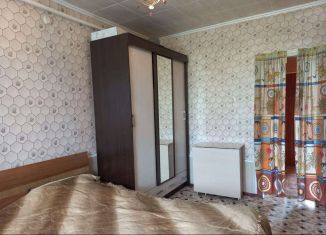 Продажа 3-ком. квартиры, 63 м2, поселок городского типа Верх-Чебула, Строительная улица, 23