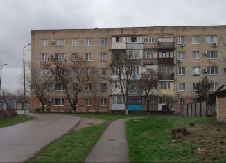 Продажа 2-комнатной квартиры, 43 м2, Зеленокумск, площадь Ленина