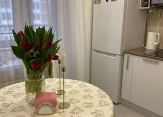 Продам 3-ком. квартиру, 76 м2, деревня Сабурово, Парковая улица, 24, ЖК Пятницкие Кварталы