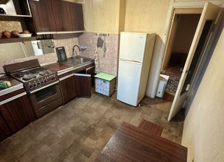 Сдам в аренду 2-ком. квартиру, 52 м2, Петропавловск-Камчатский, улица Маршала Блюхера, 37, микрорайон Моховая