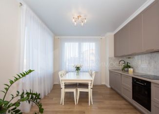 Продажа 3-ком. квартиры, 78.4 м2, Тюмень, улица Усиевича, 16, ЖК Ньютон