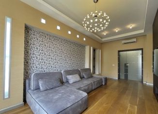 Продается 3-ком. квартира, 75 м2, посёлок городского типа Сириус, ЖК Фрукты, улица Акаций, 34к1