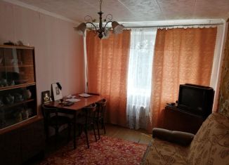 Продается 2-комнатная квартира, 48 м2, село Уницы, Комсомольская улица