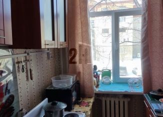 Продам 3-ком. квартиру, 55 м2, Екатеринбург, проспект Орджоникидзе, 18, проспект Орджоникидзе