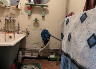 Трехкомнатная квартира на продажу, 75 м2, Владикавказ, Весенняя улица, 36, 10-й микрорайон