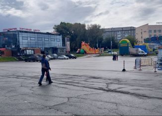 Сдается в аренду помещение свободного назначения, 572 м2, Соликамск, улица 20-летия Победы, 117А