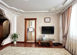 Продажа четырехкомнатной квартиры, 77 м2, Белово, Октябрьская улица, 65