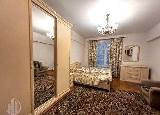Сдается 2-комнатная квартира, 69 м2, Москва, улица Менжинского, 5, улица Менжинского