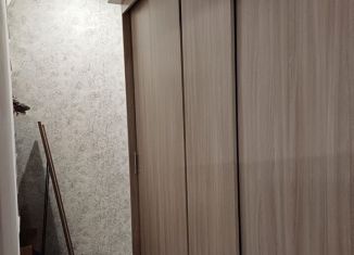 Сдам в аренду 1-ком. квартиру, 37 м2, Сочи, улица Голенева, 17/25, микрорайон Макаренко