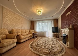 Сдается в аренду трехкомнатная квартира, 70 м2, Барнаул, Красноармейский проспект, 103, Железнодорожный район