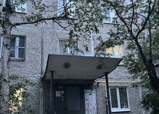 Продаю двухкомнатную квартиру, 45 м2, Свердловская область, улица Шаумяна, 94