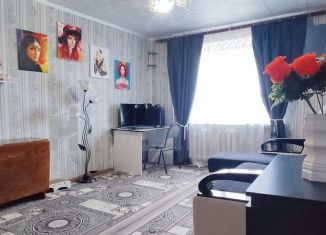 Продажа 3-комнатной квартиры, 69.9 м2, Волгодонск, улица Ленина, 100